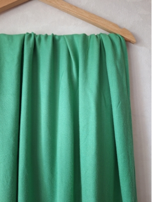 Duża zielona chusta z wiskozy 