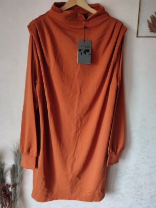 Dresowa sukienka z bawełny organicznej 