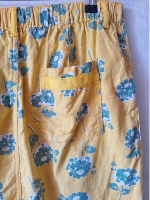 Żółta spódnica lniana w kwiatki