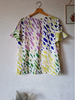 Koszulowa bluzka z multikolorowym printem